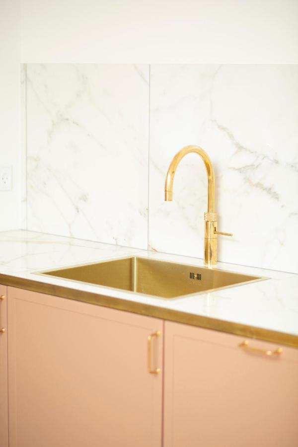 Modern 3Br Duplex Apartment In Nyhavn W Private Balcony Kopenhagen Bagian luar foto
